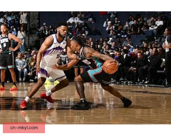 孟菲斯灰熊八人上双逆转爵士