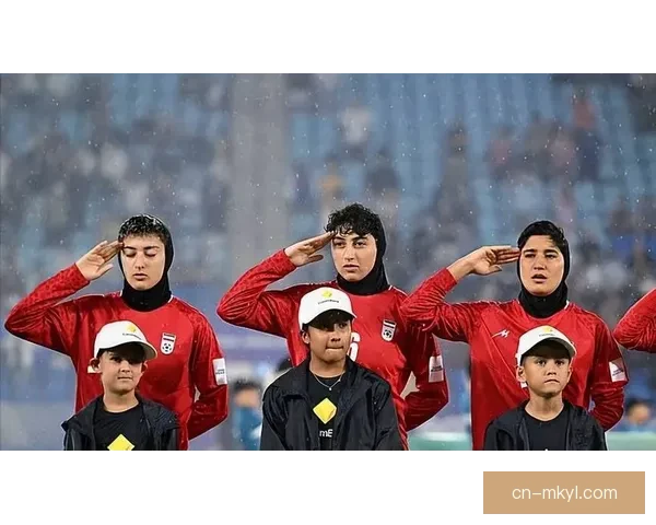 伊朗女足回应拒唱国歌：为民众担忧